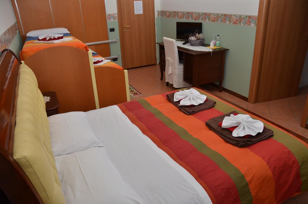 B&B 7 Camini San Giovanni Lupatoto Ngoại thất bức ảnh